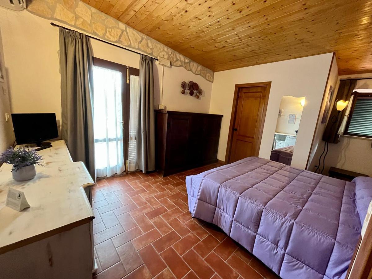 Agriturismo Poggio Del Drago Montemerano Buitenkant foto